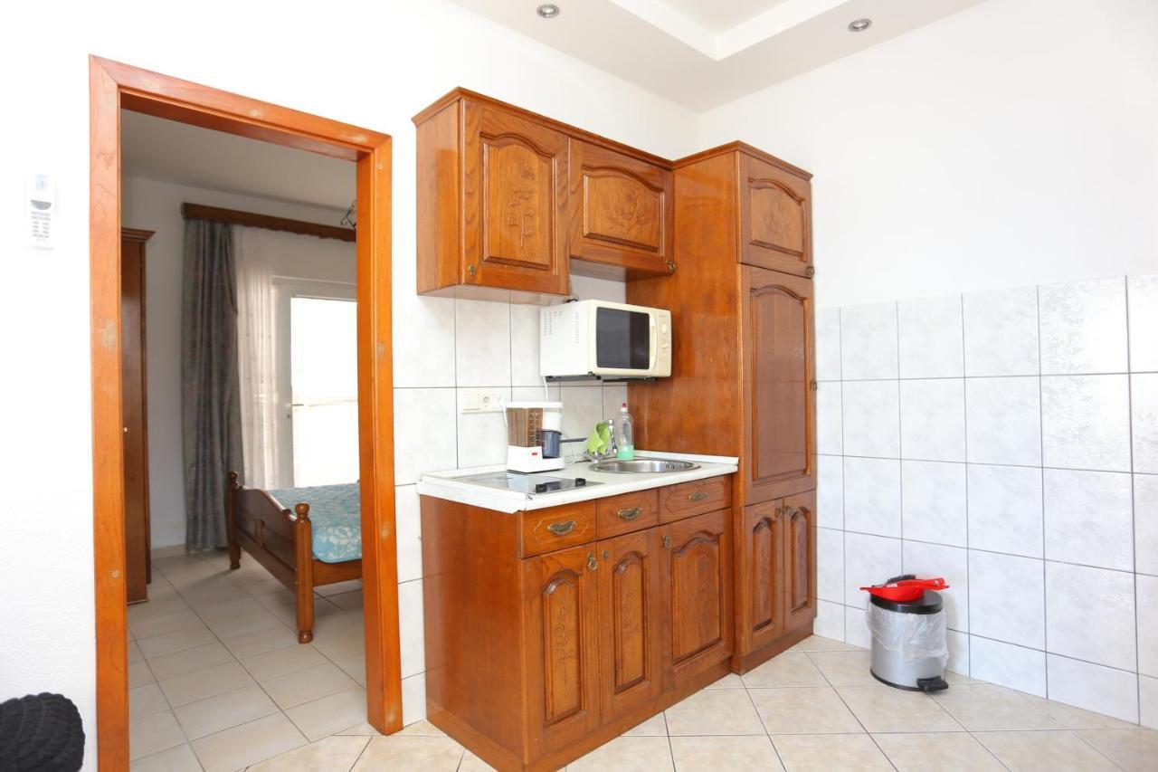 Apartments With A Parking Space Stanici, Omis - 2818 Tice Exterior foto