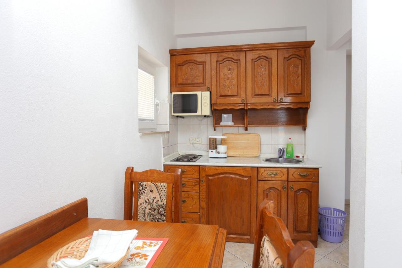 Apartments With A Parking Space Stanici, Omis - 2818 Tice Exterior foto